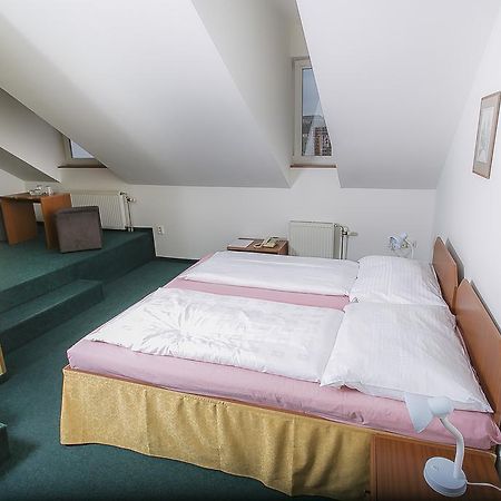 Hotel U Sladku Prag Dış mekan fotoğraf