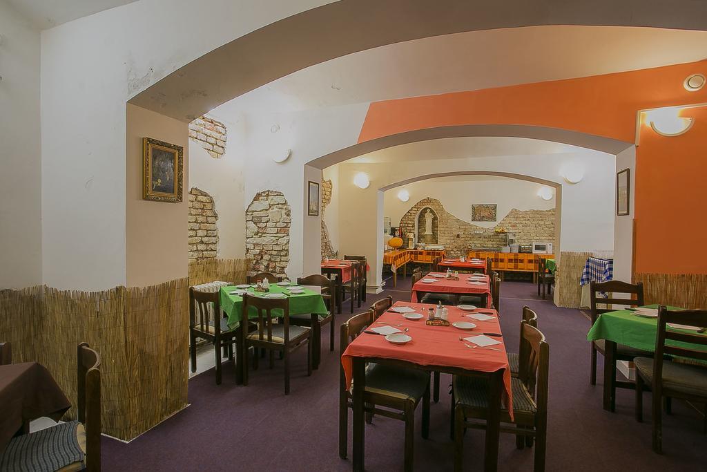 Hotel U Sladku Prag Dış mekan fotoğraf