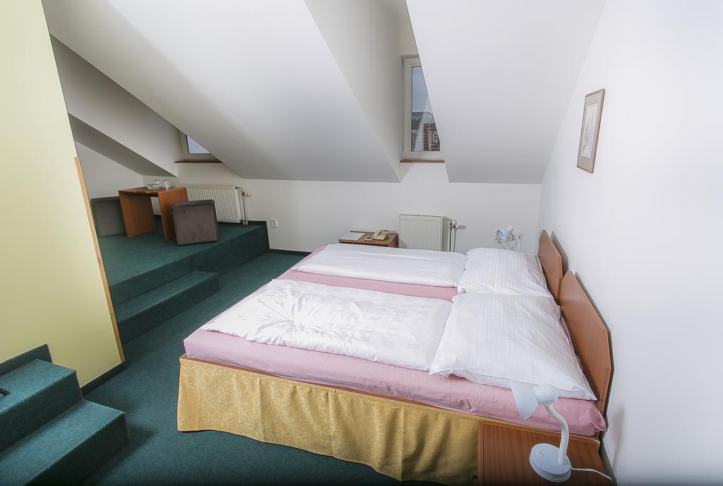 Hotel U Sladku Prag Dış mekan fotoğraf