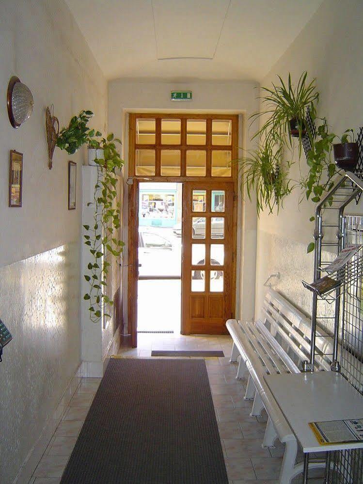 Hotel U Sladku Prag Dış mekan fotoğraf