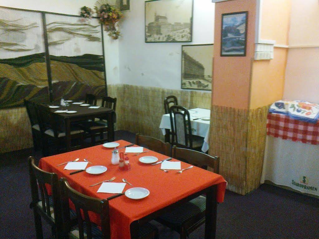 Hotel U Sladku Prag Dış mekan fotoğraf