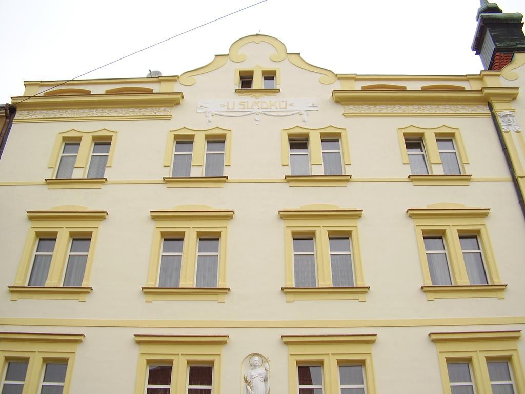 Hotel U Sladku Prag Dış mekan fotoğraf